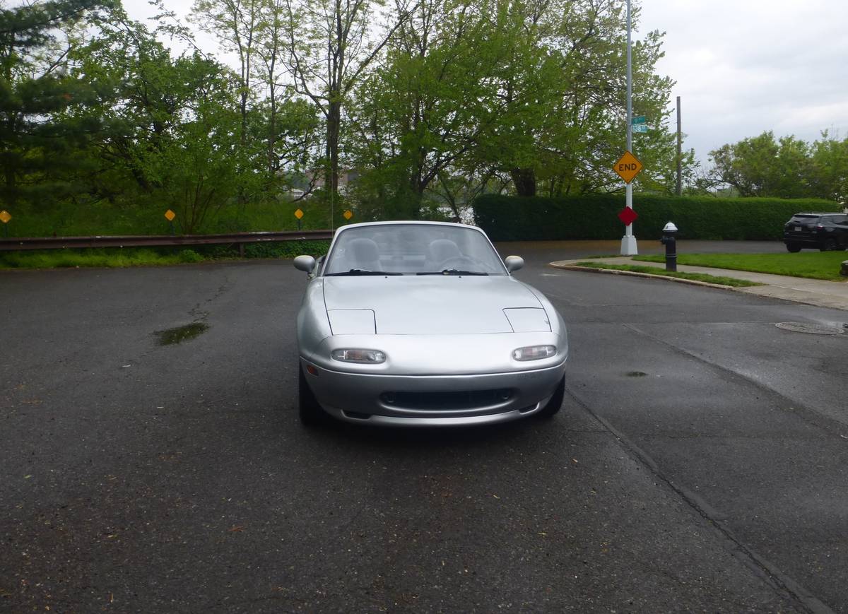 Mazda-Mx-5-coupe-1990-silver