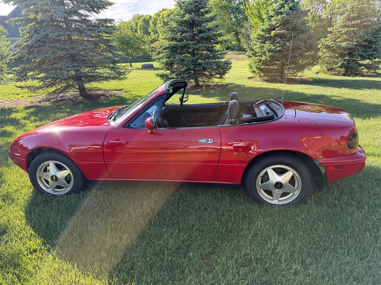 Mazda-Mx-5-miata-1990-Red-Black
