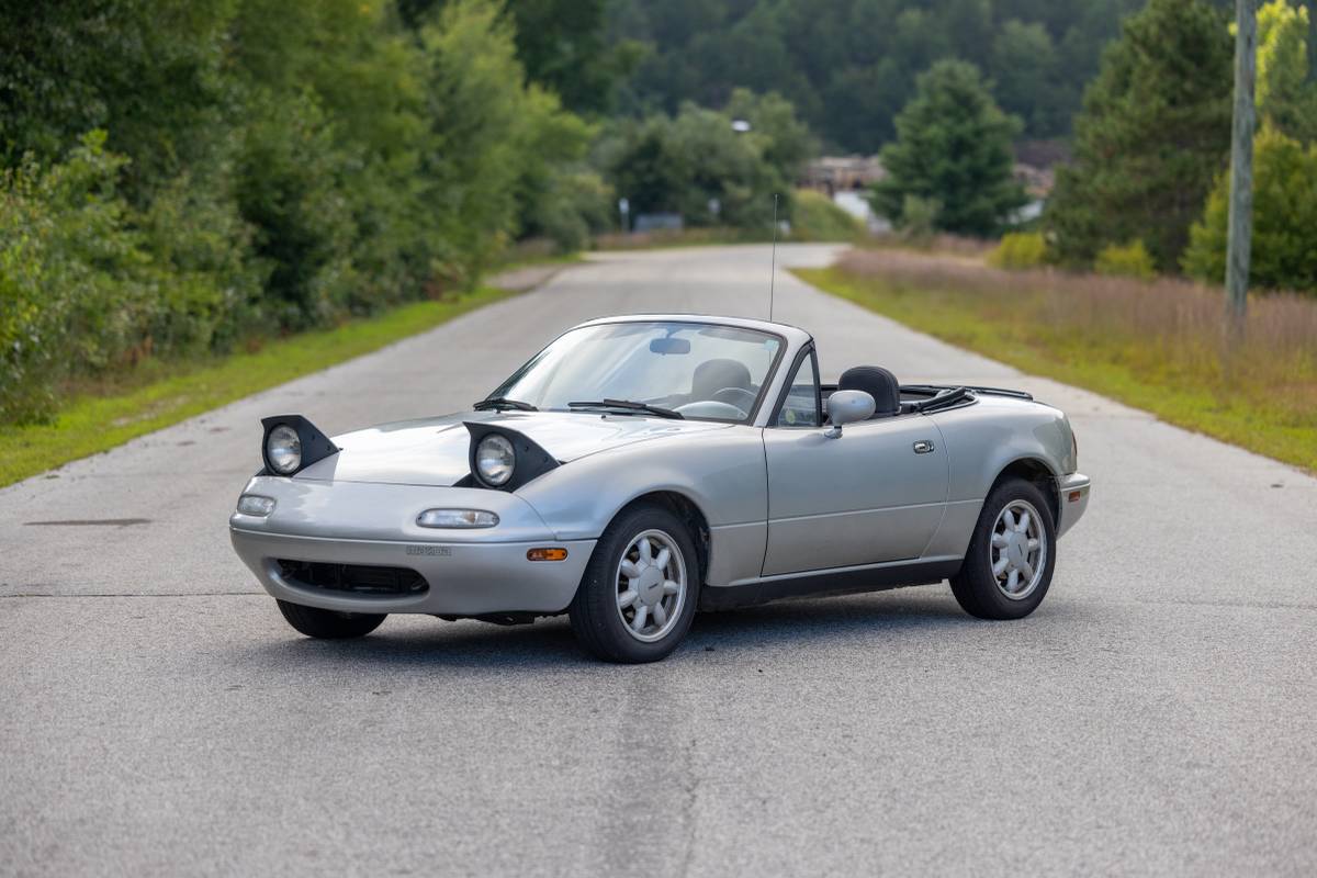 Mazda-Mx-5-miata-1990-grey