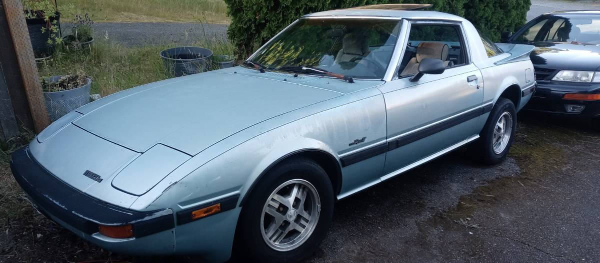 Mazda-Rx-7-gs-1985-blue