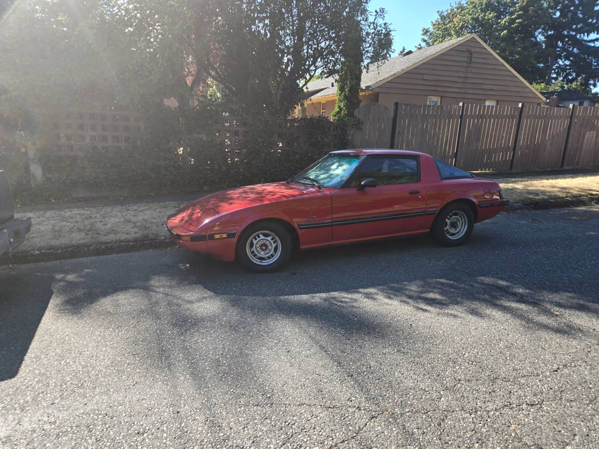 Mazda-Rx7-1982-red