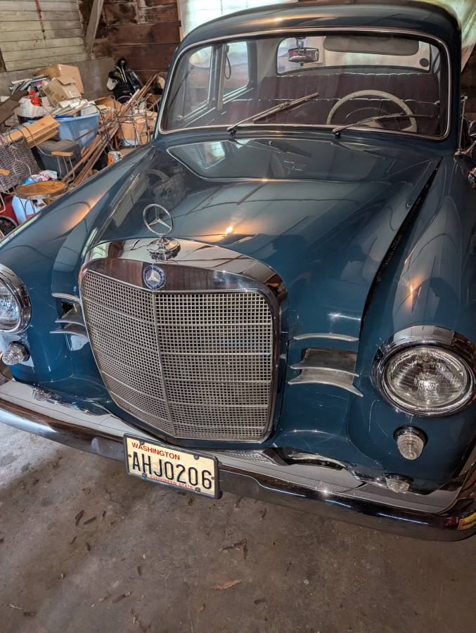 Mercedes-180-b-1960-blue