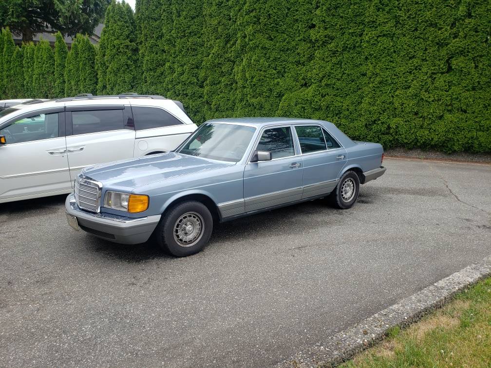 Mercedes-300-sd-turbo-1985-blue