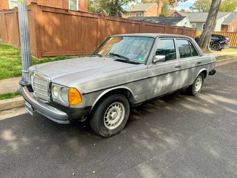 Mercedes-benz-1983-Gray