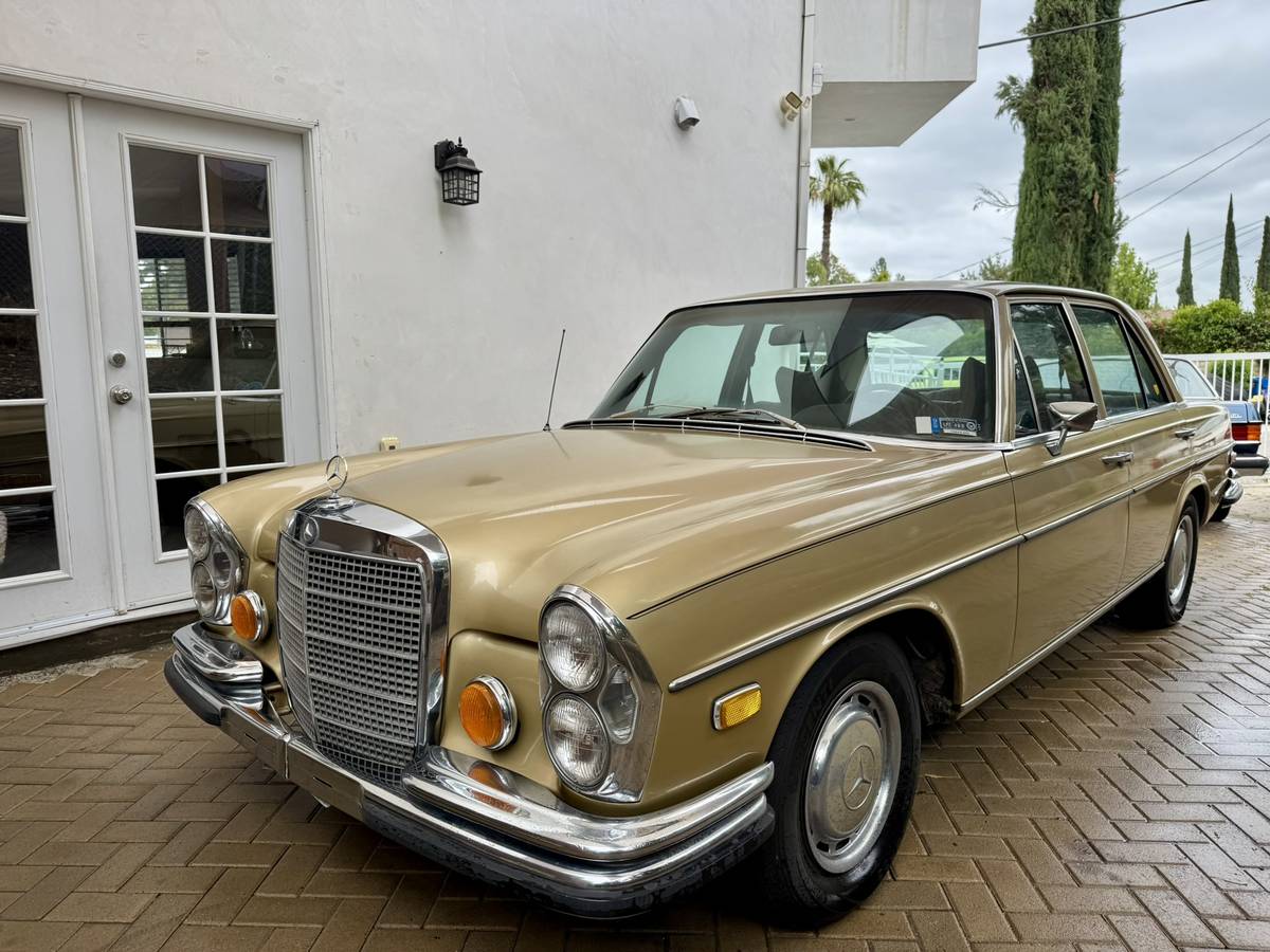 Mercedes-benz-280se-4.5-1973