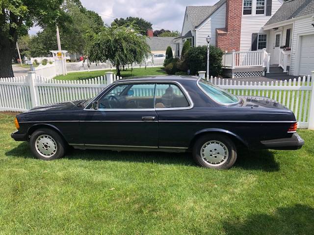 Mercedes-benz-300cd-turbo-diesel-1981-blue