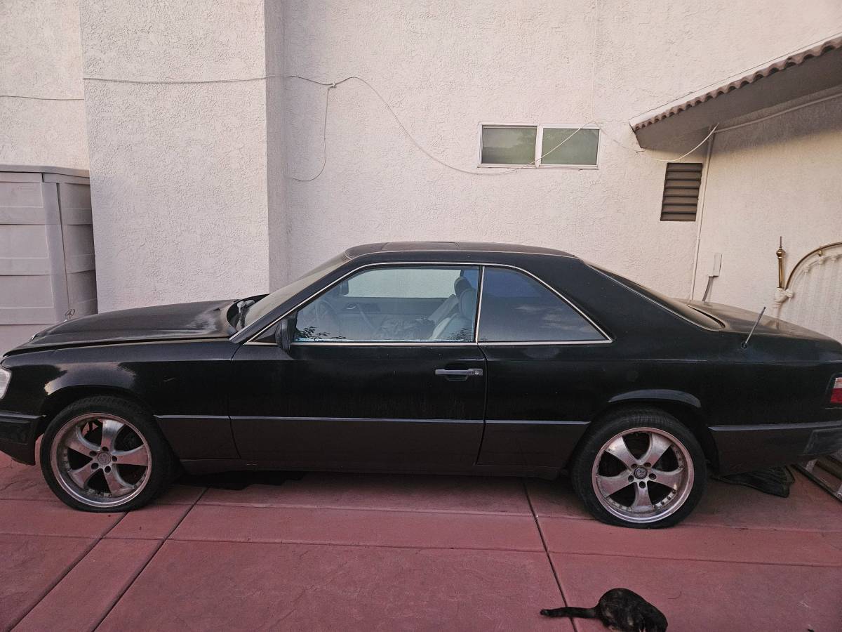 Mercedes-benz-300ce-1989