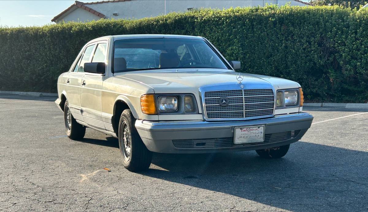 Mercedes-benz-300sd-1981-custom