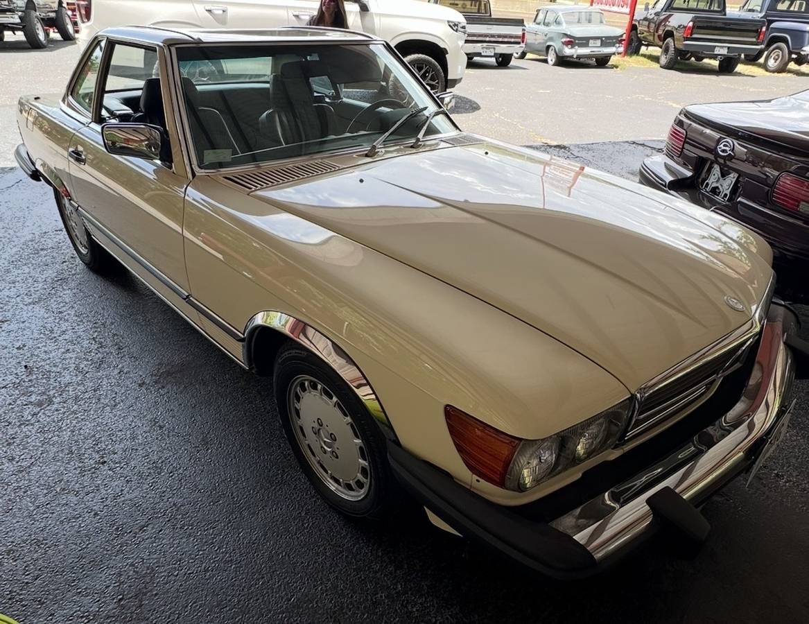 Mercedes-benz-560-1989-Yellow