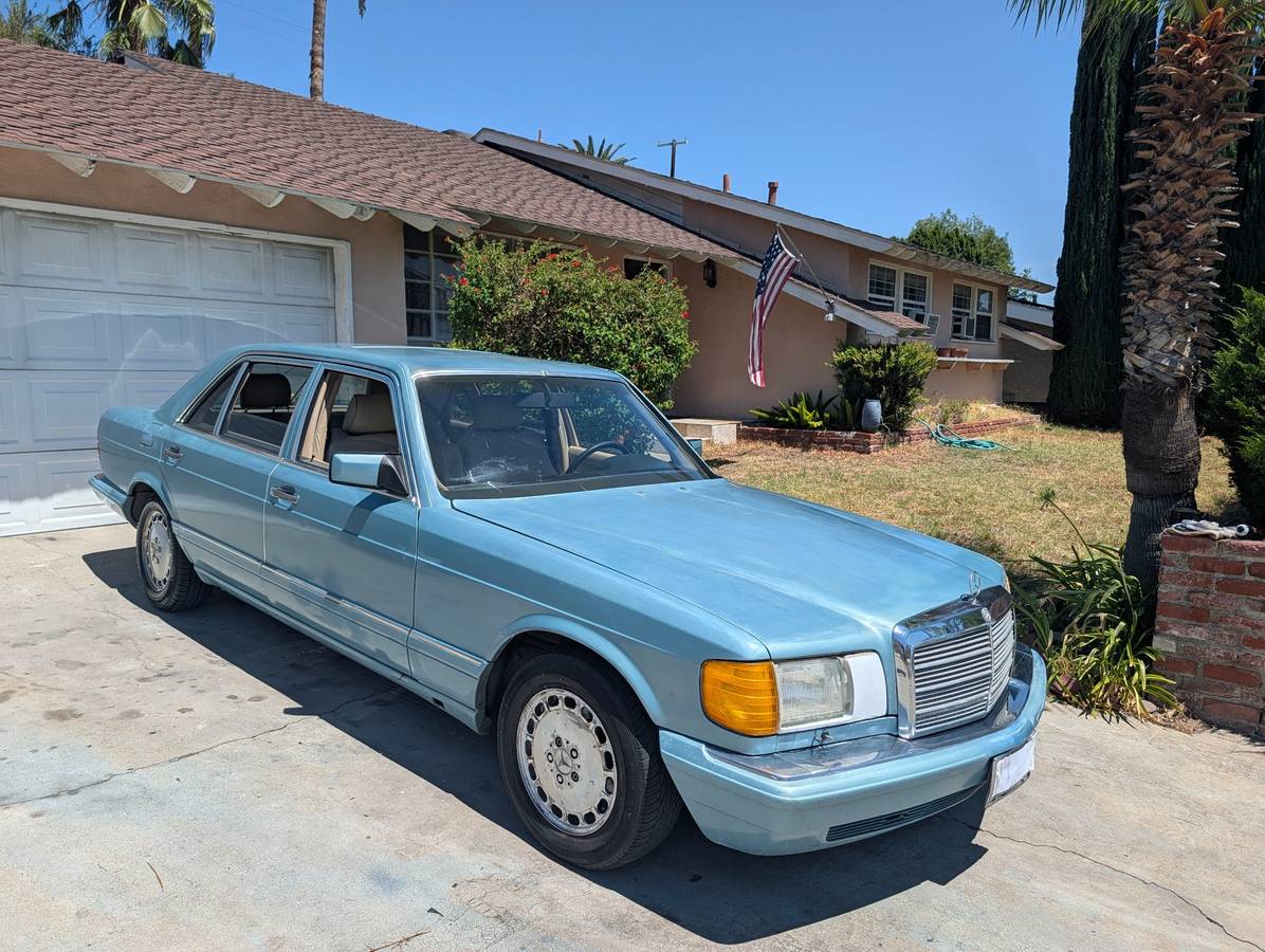 Mercedes-benz-560-1991