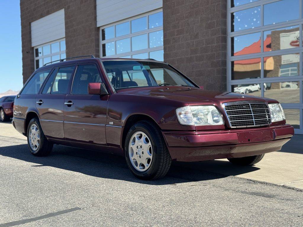 Mercedes-benz-E-class-1995-custom