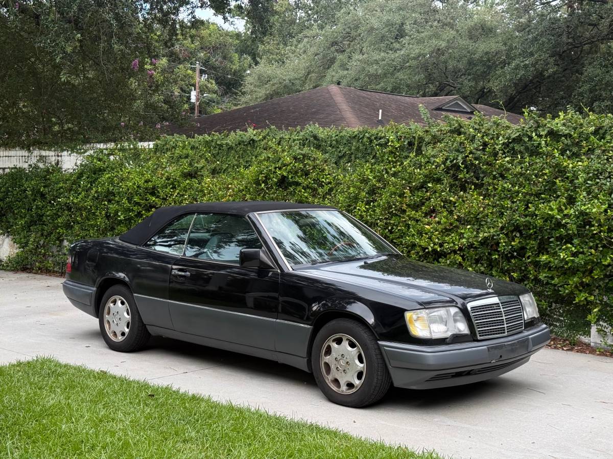 Mercedes-benz-E320-1994