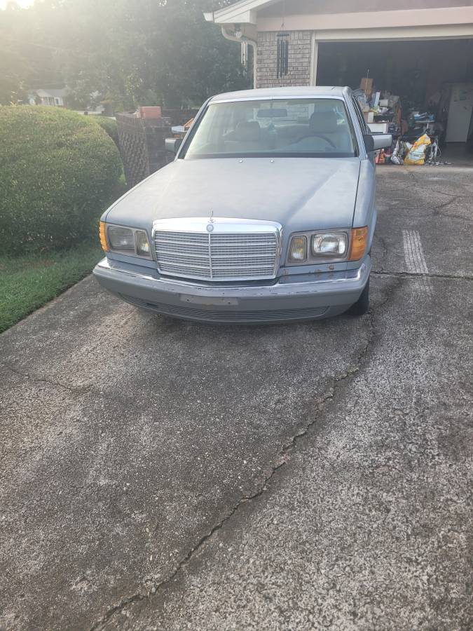 Mercedes-benz-S-class-1983-blue