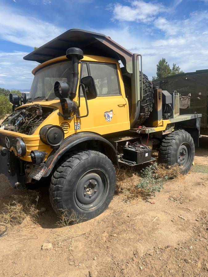 Mercedes-benz-unimog-1987