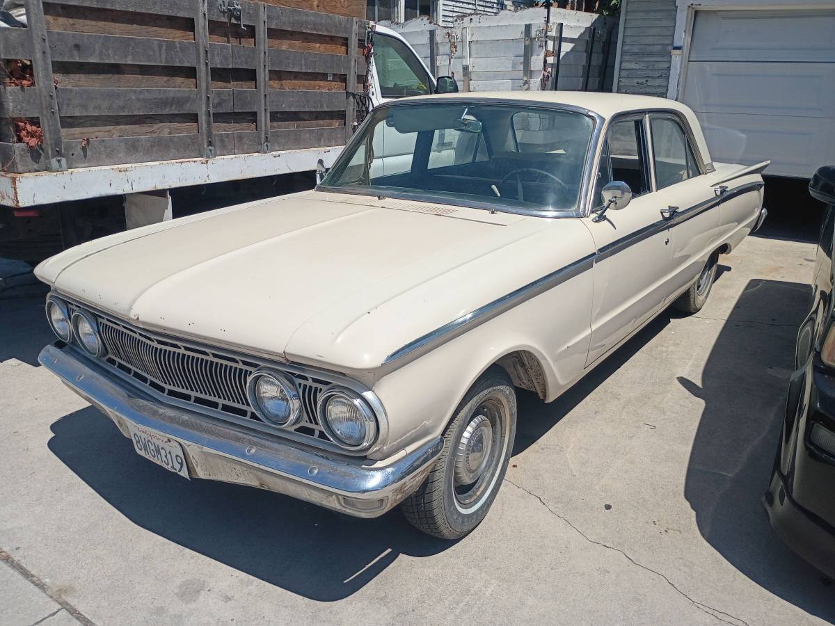 Mercury-Comet-1962-grey