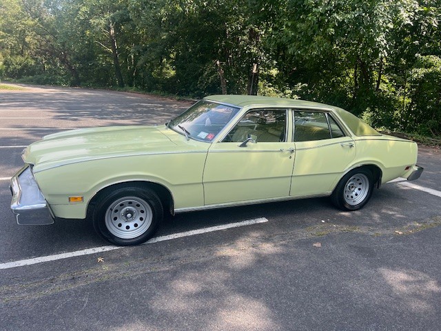 Mercury Comet 1976