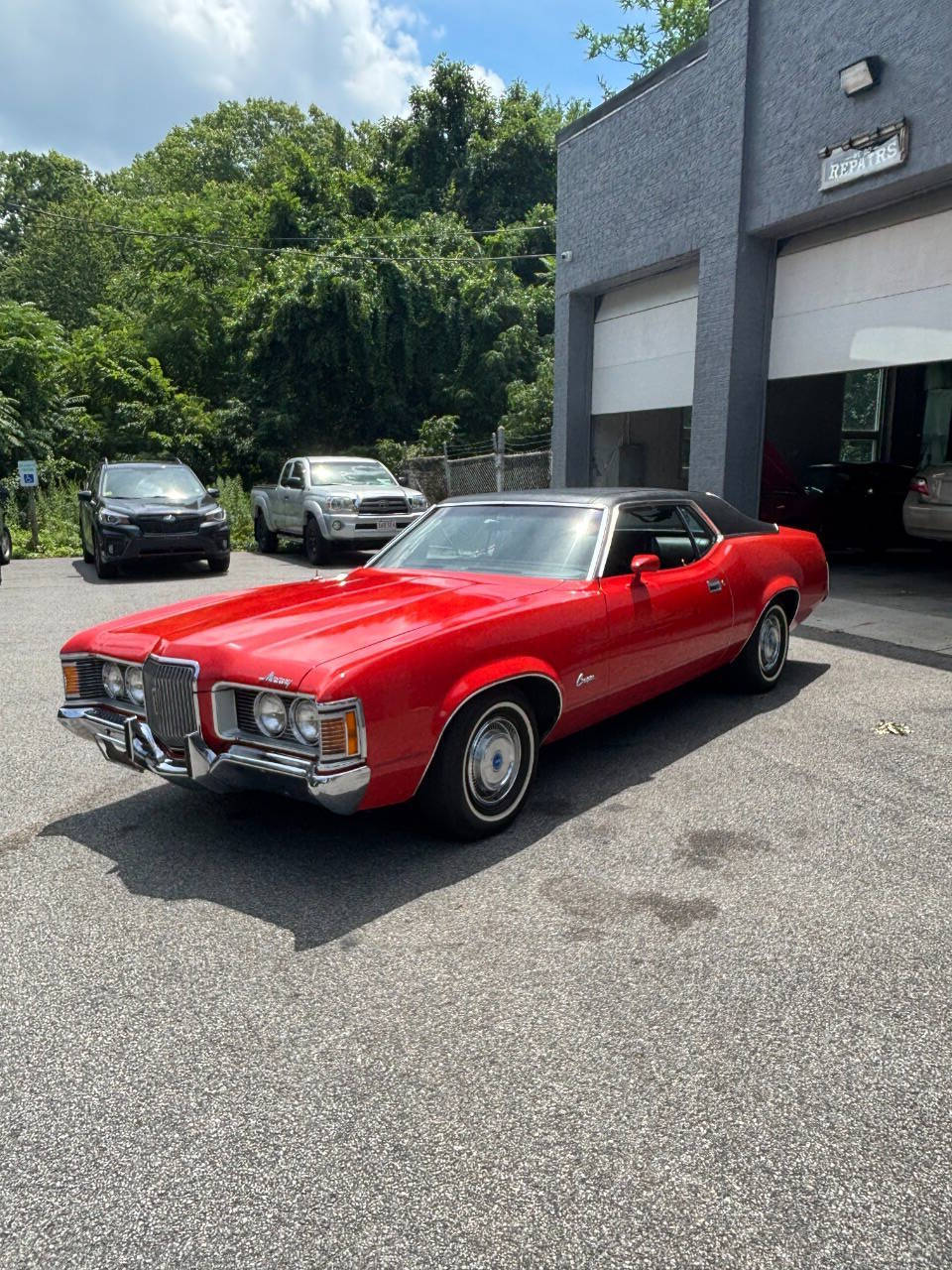 Mercury-Cougar-1972-Red-Black