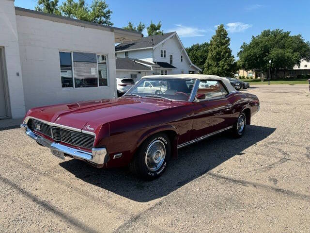 Mercury-Cougar-xr7-1969-Burgundy-Beige