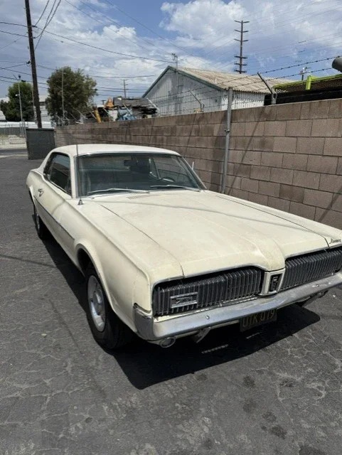 Mercury-Cougar-xr7-coupe-1967-White-White