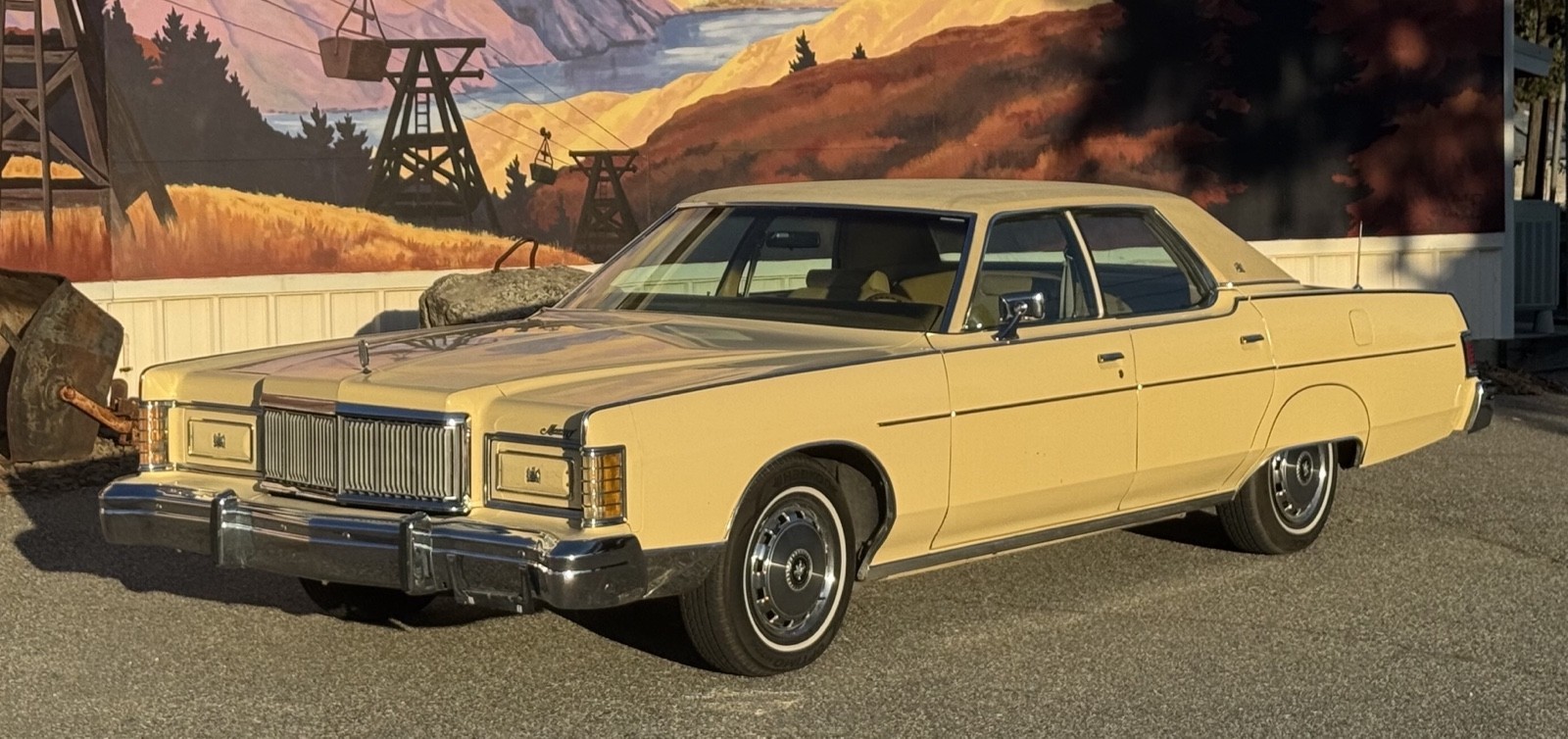 Mercury-Grand-Marquis-1978-Sedan