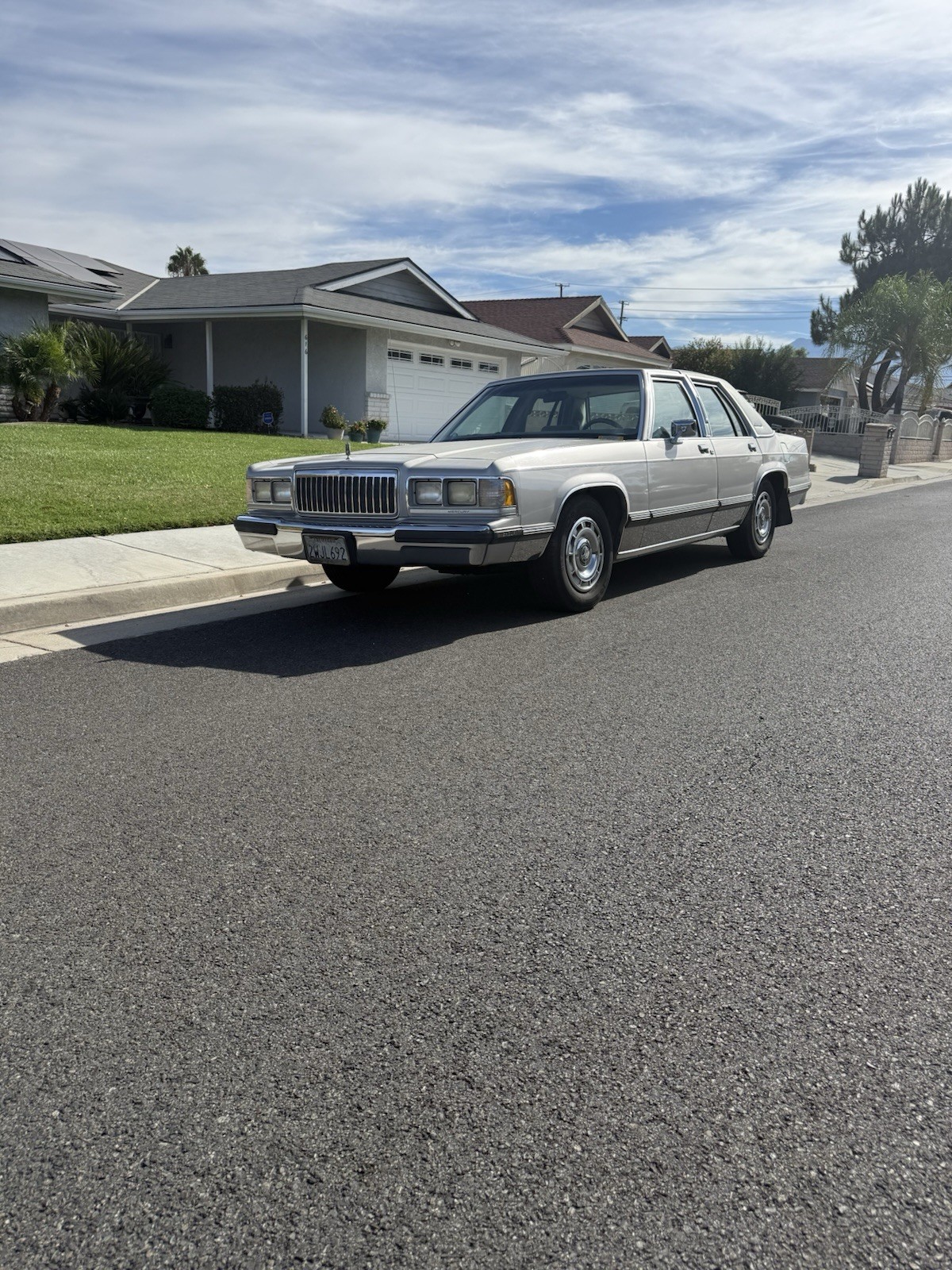 Mercury-Grand-Marquis-1991-Sedan
