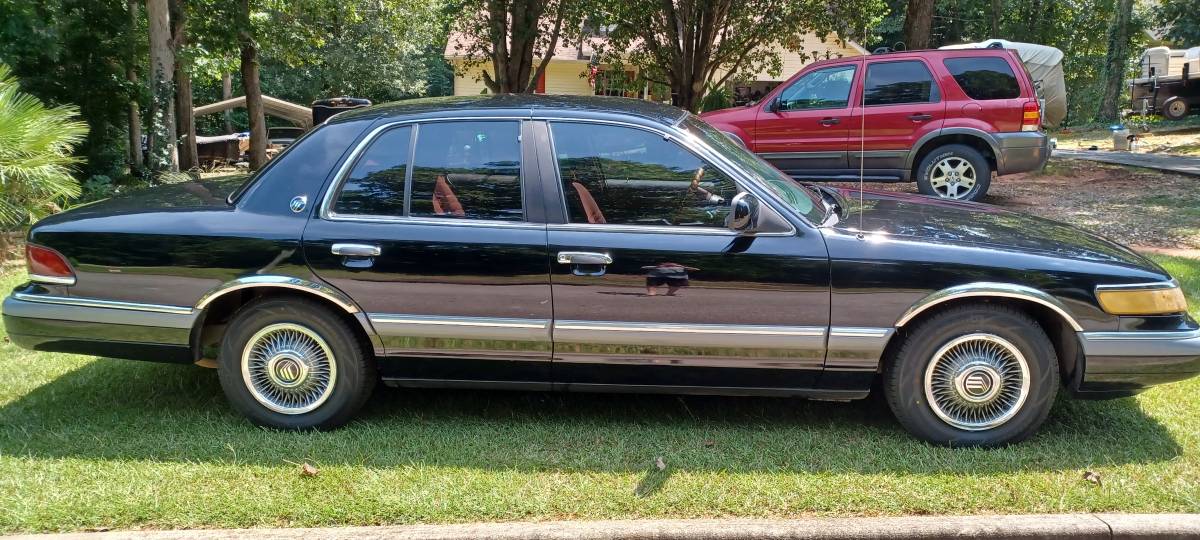 Mercury-Grand-marquis-1994-black