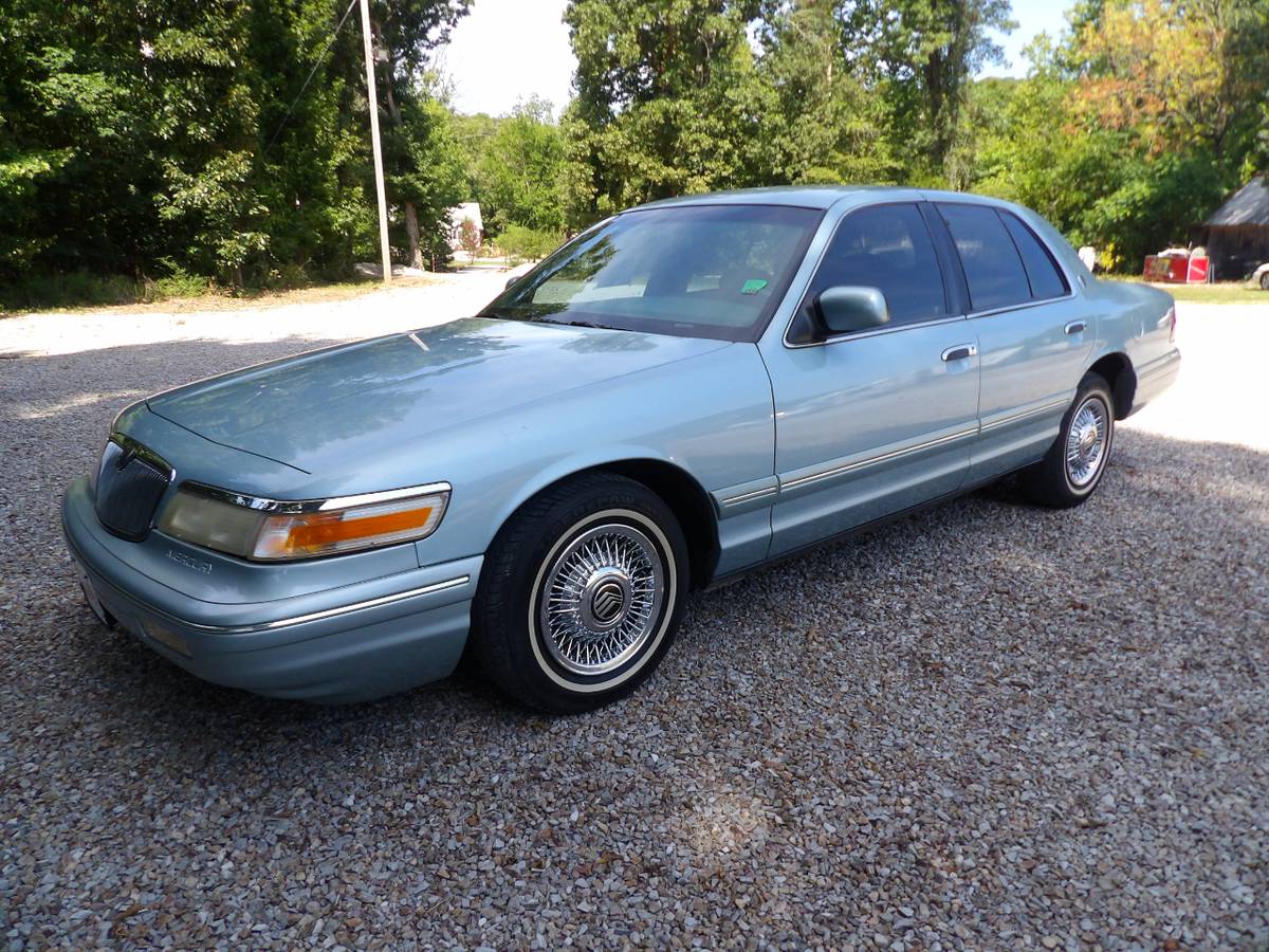Mercury-Grand-marquis-1996-blue