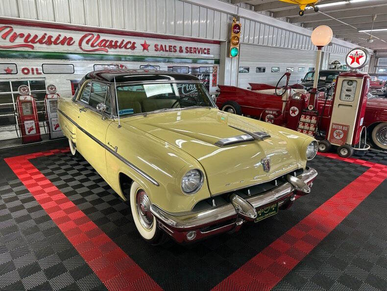 Mercury-Monterey-1953-YellowBlack-YellowBlack