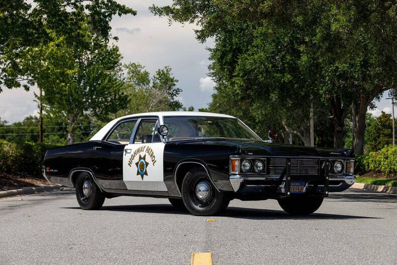 Mercury-Monterey-1970-Black-amp-White-Gold