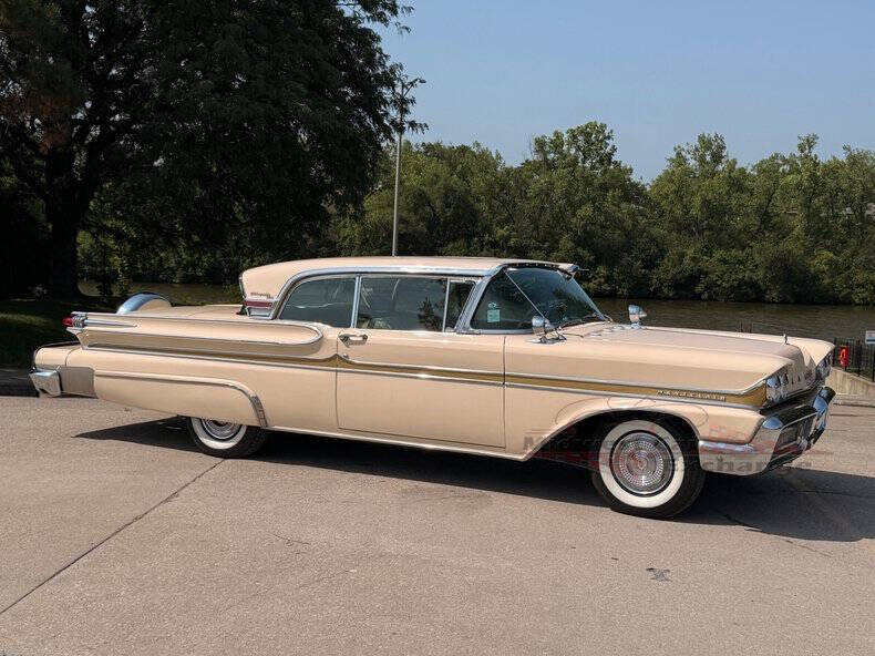 Mercury-Turnpike-cruiser-1958-Autumn-Beige-Gold