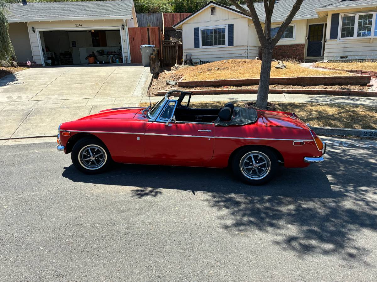 Mg-Mgb-1971-red