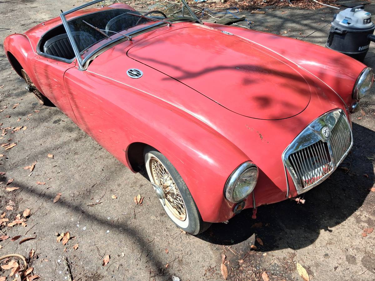 Mga-roadster-1957-Red
