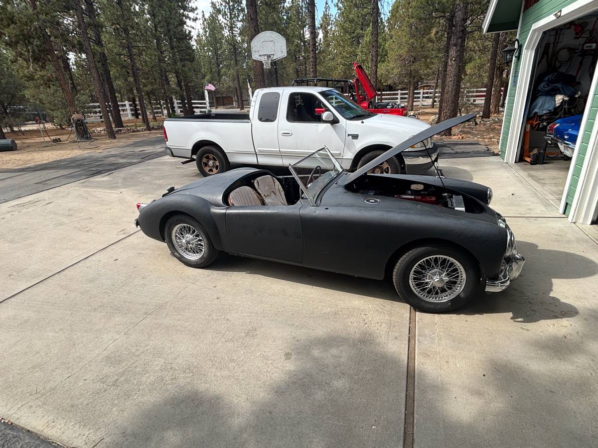 Mga-roadster-1959-black