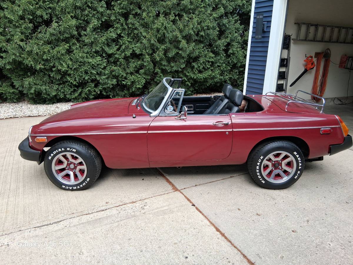 Mgb-1977-red