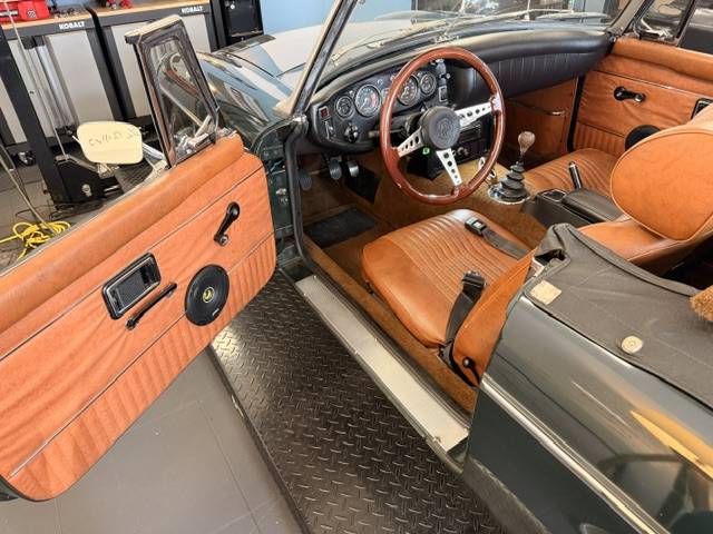Mgb-roadster-1971-green