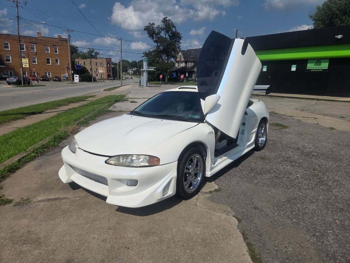 Mitsubishi-Eclipse-gs-1996-white