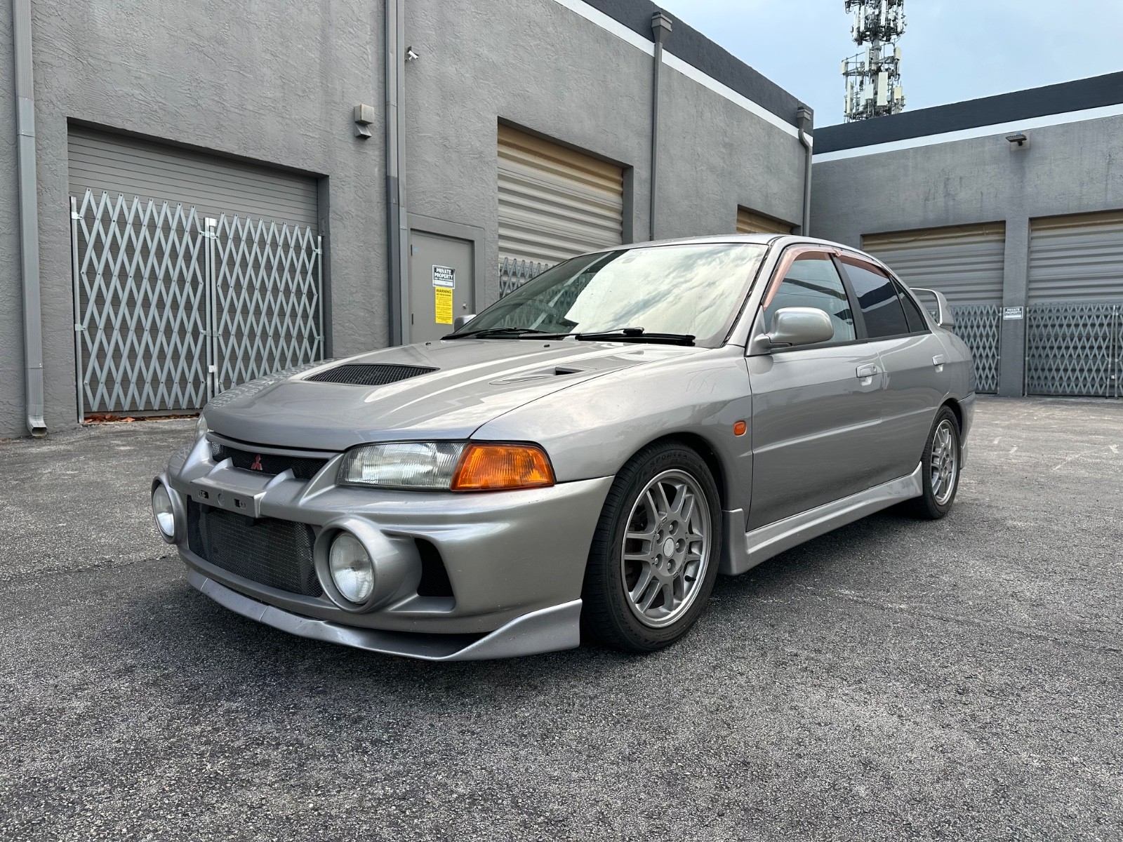 Mitsubishi-Lancer-1996-Sedan-Black