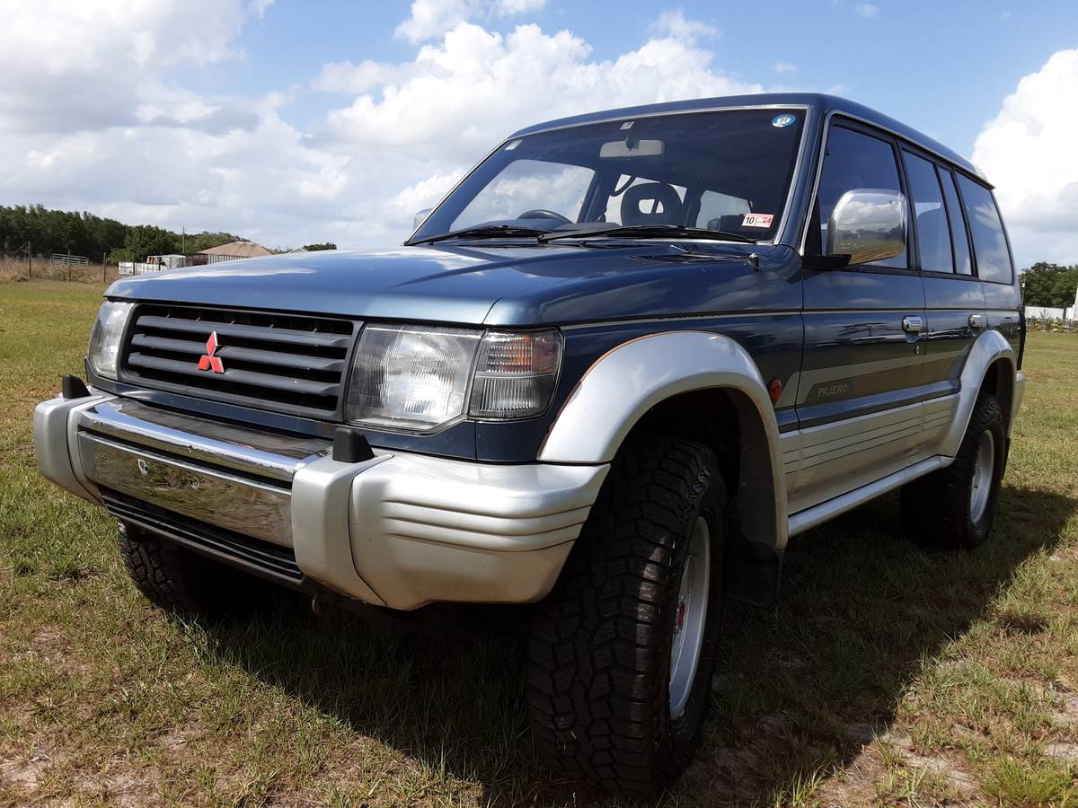 Mitsubishi-Pajero-4x4-1991-blue