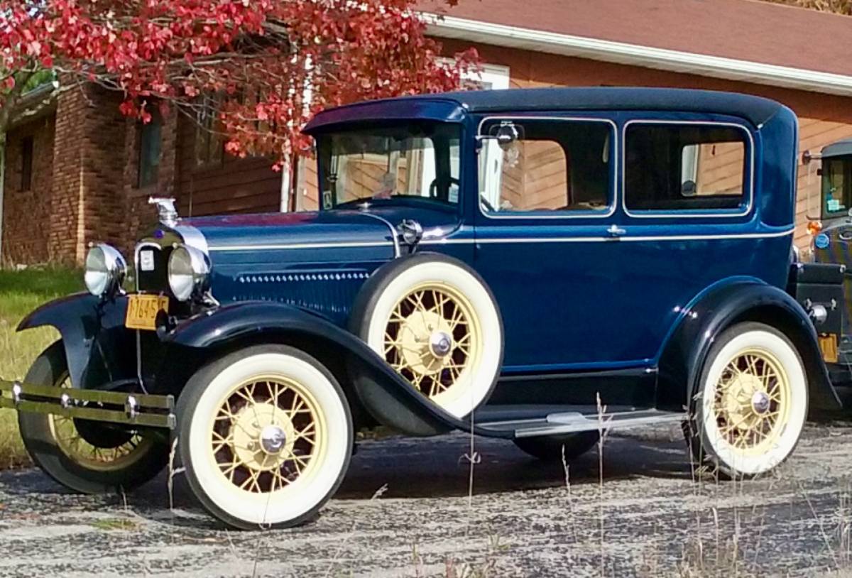 Model-a-2-door-1930-blue