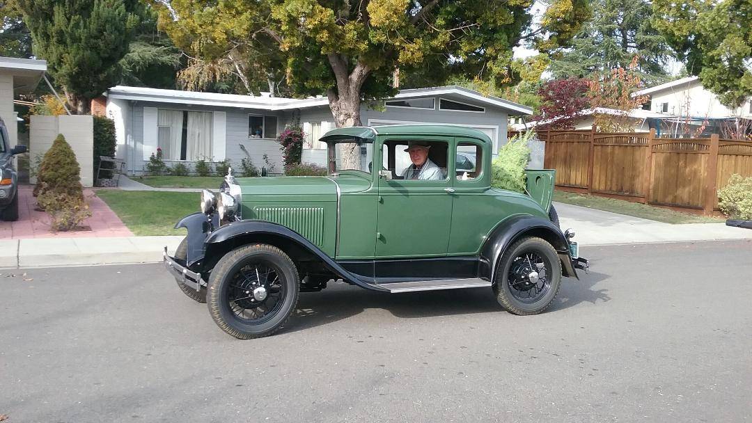 Model-a-ford-1930-coupe-with-rumble-seat.-1930-green