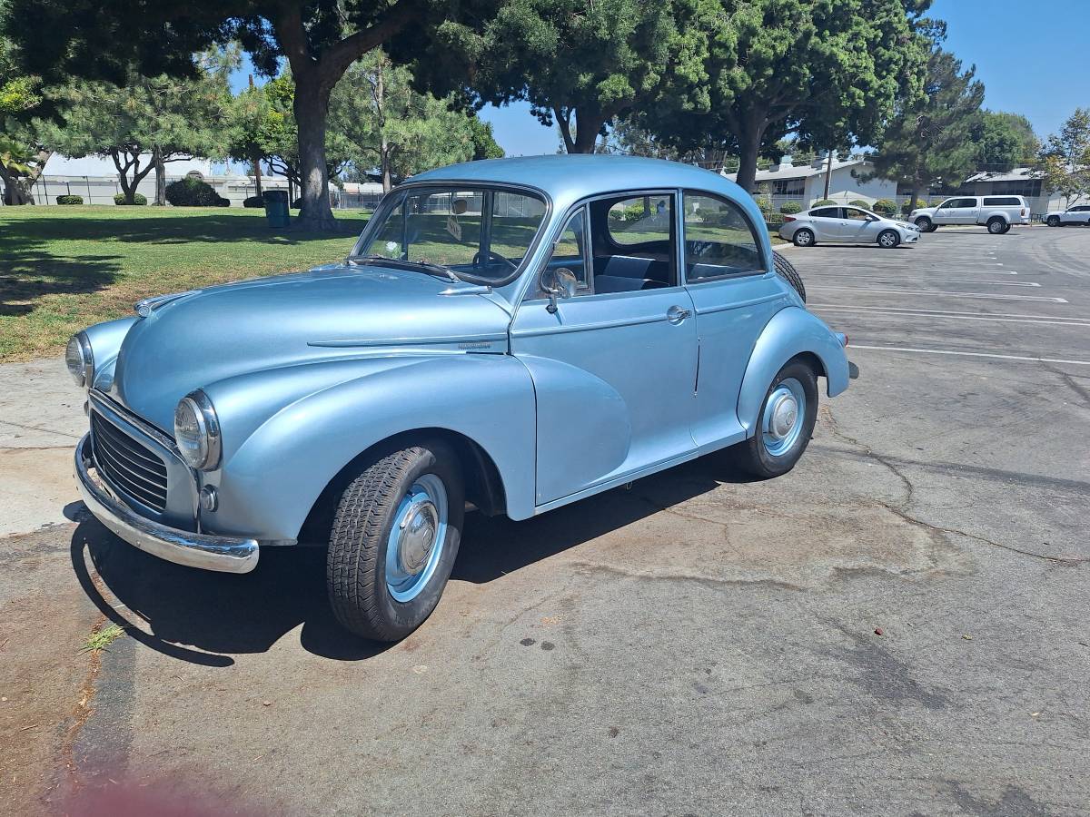 Morris-Minor-1000-1958-blue