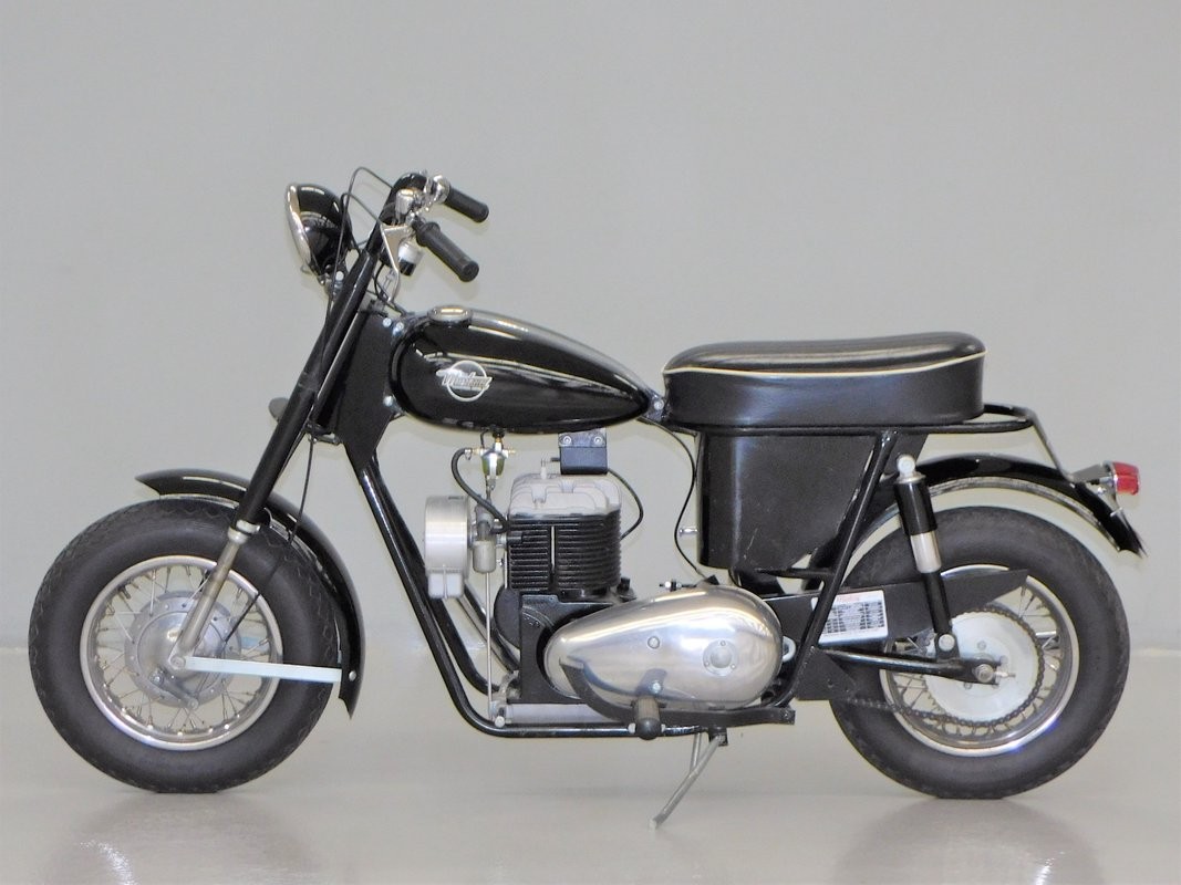 Mustang-1962-scooter-Black