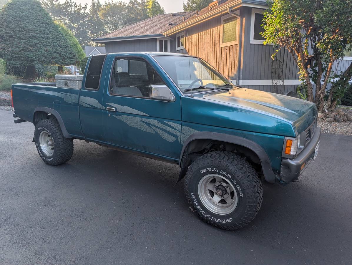 Nissan-1995-green