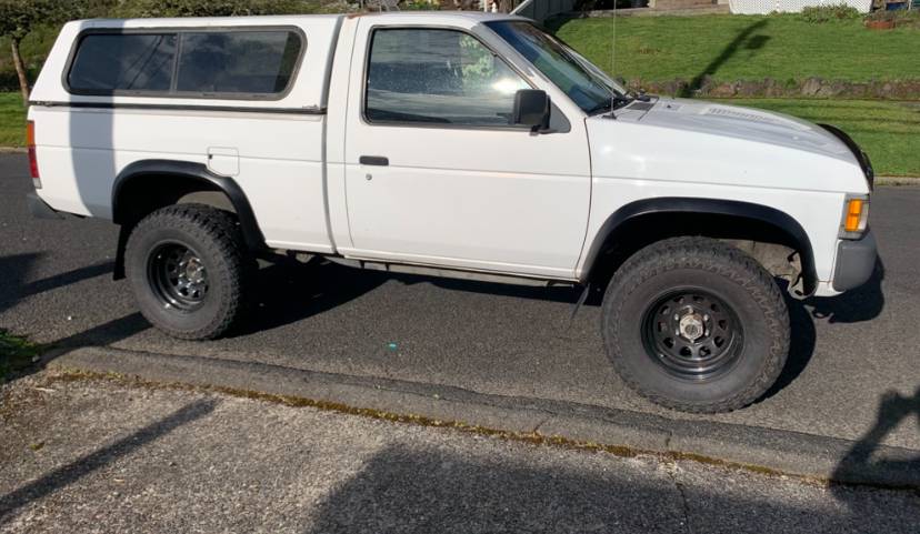 Nissan-D21-hardbody-1996-white