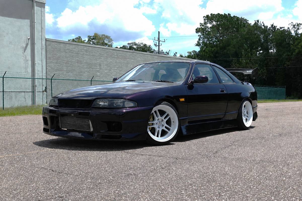 Nissan-Skyline-r33-gts-t-type-m-1994-purple