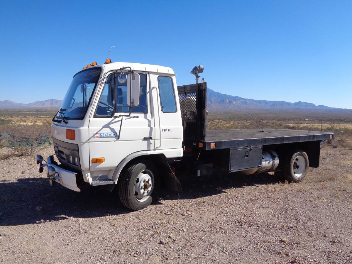 Nissan-Ud1800-1994