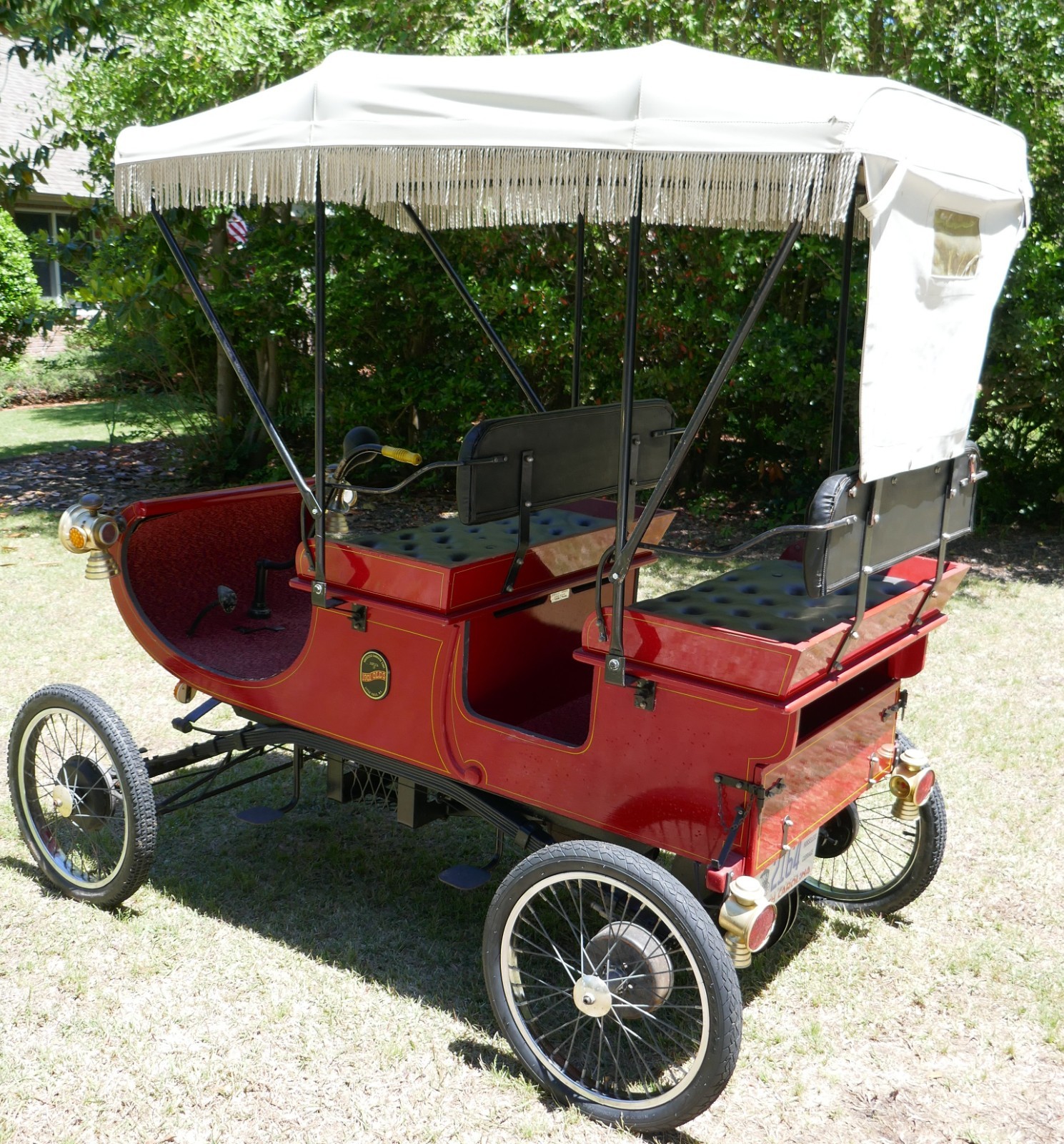 Oldsmobile-1901-Convertible-Black