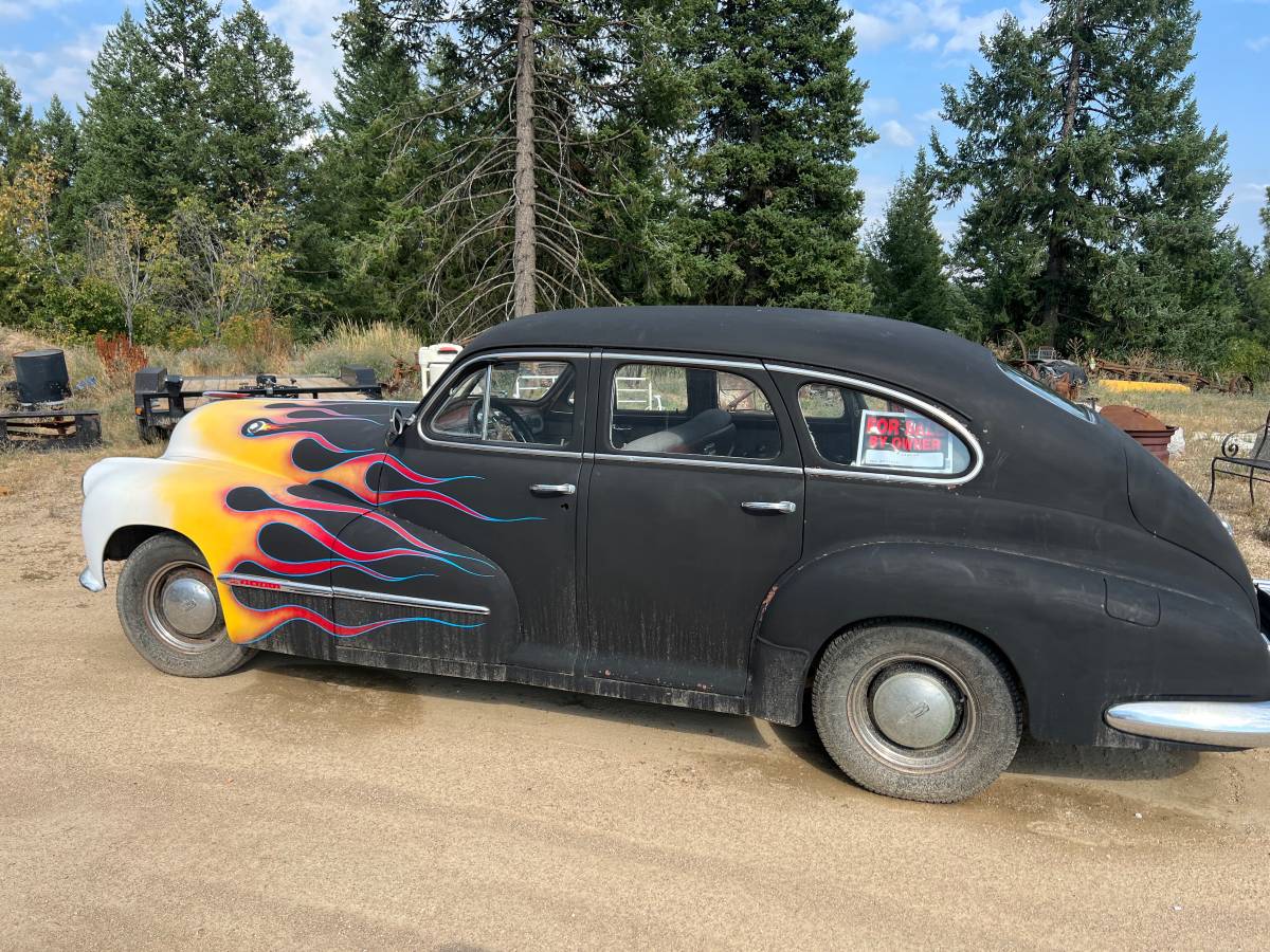 Oldsmobile-1947-black