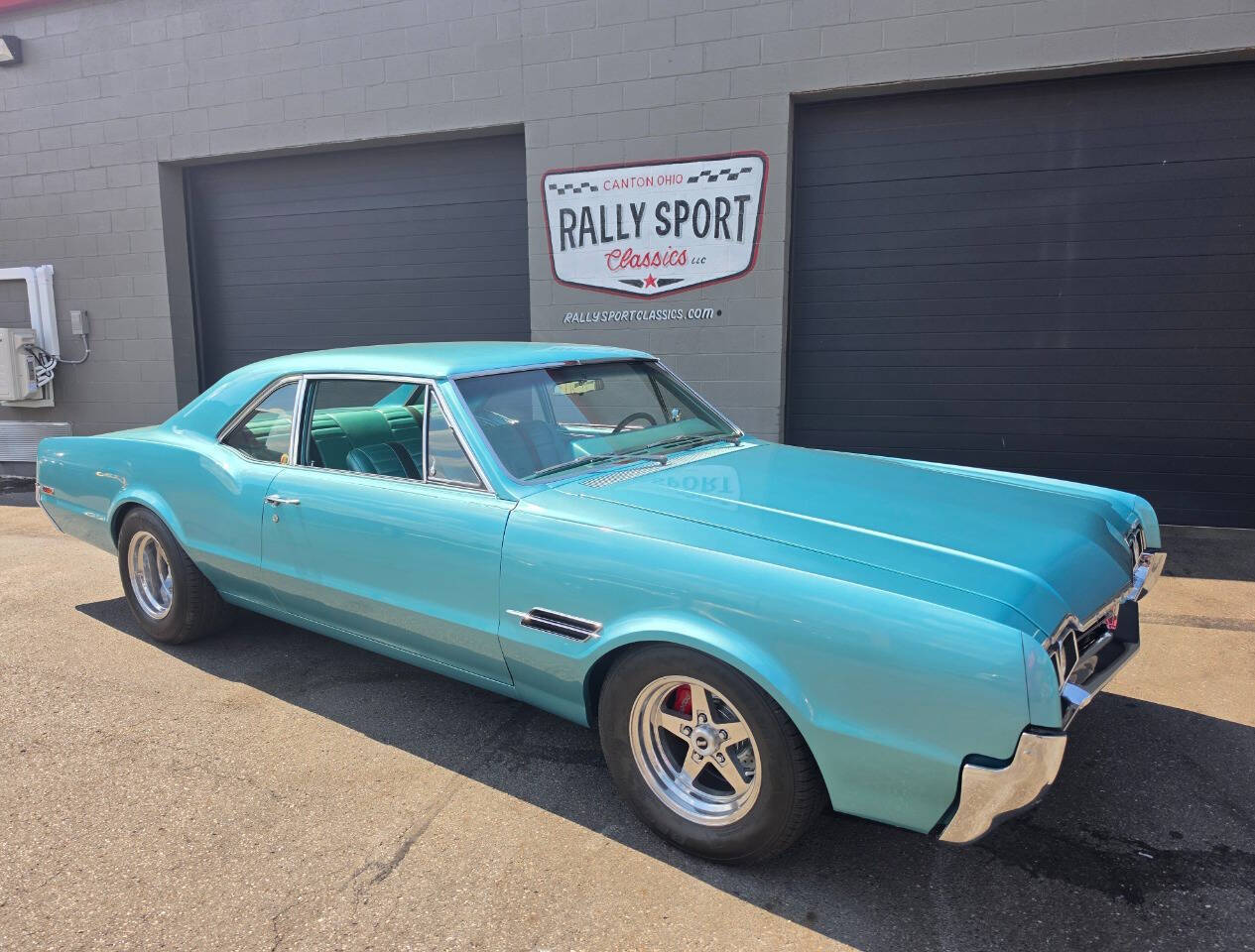 Oldsmobile-442-1966-Turquoise-Turquoise