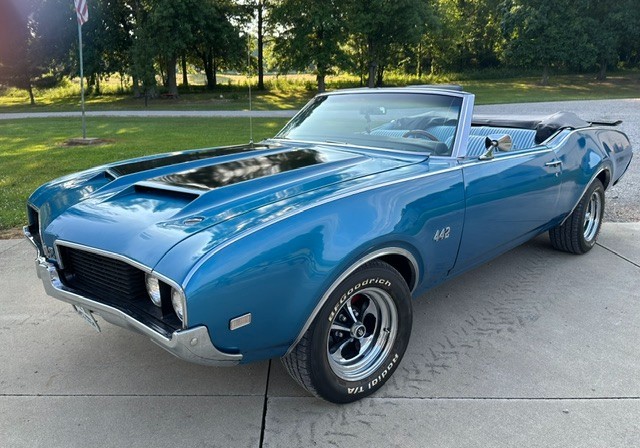 Oldsmobile-442-1969-Convertible-Blue